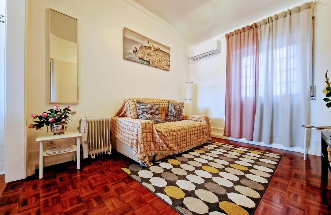 Casa D'Alfama By Lisbon Village Apartments-1